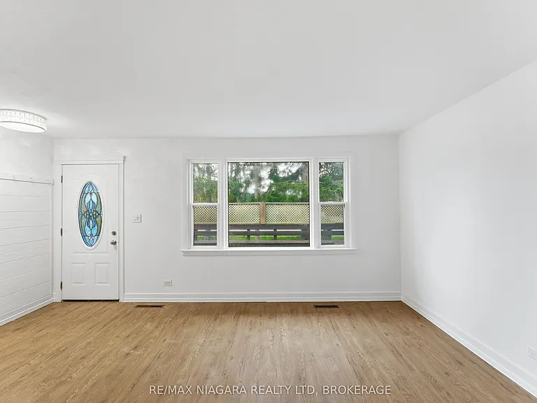 355 Bernard Ave — Photo 9