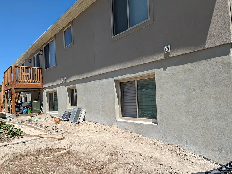 6486 S 2200 W — Photo 12