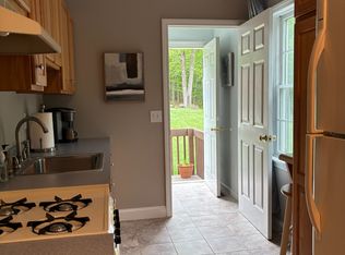 5 Dahlia Ln, Seymour, CT 06483