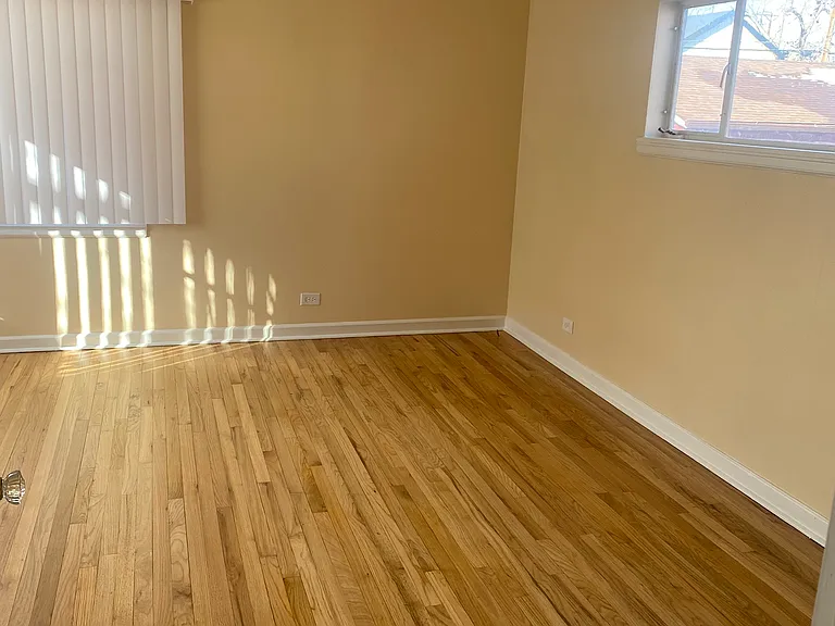 1527 S Fillmore St — Photo 11