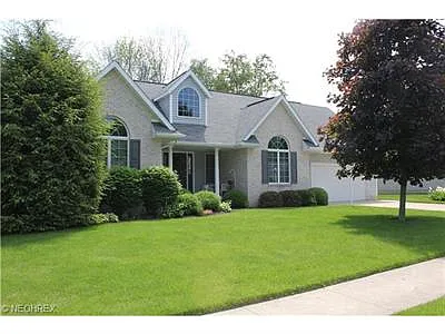4533 Country Ln photo 1