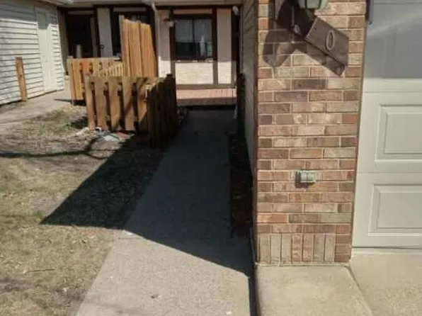 170 Bridlewood Dr, Saint Paul, MN 55119