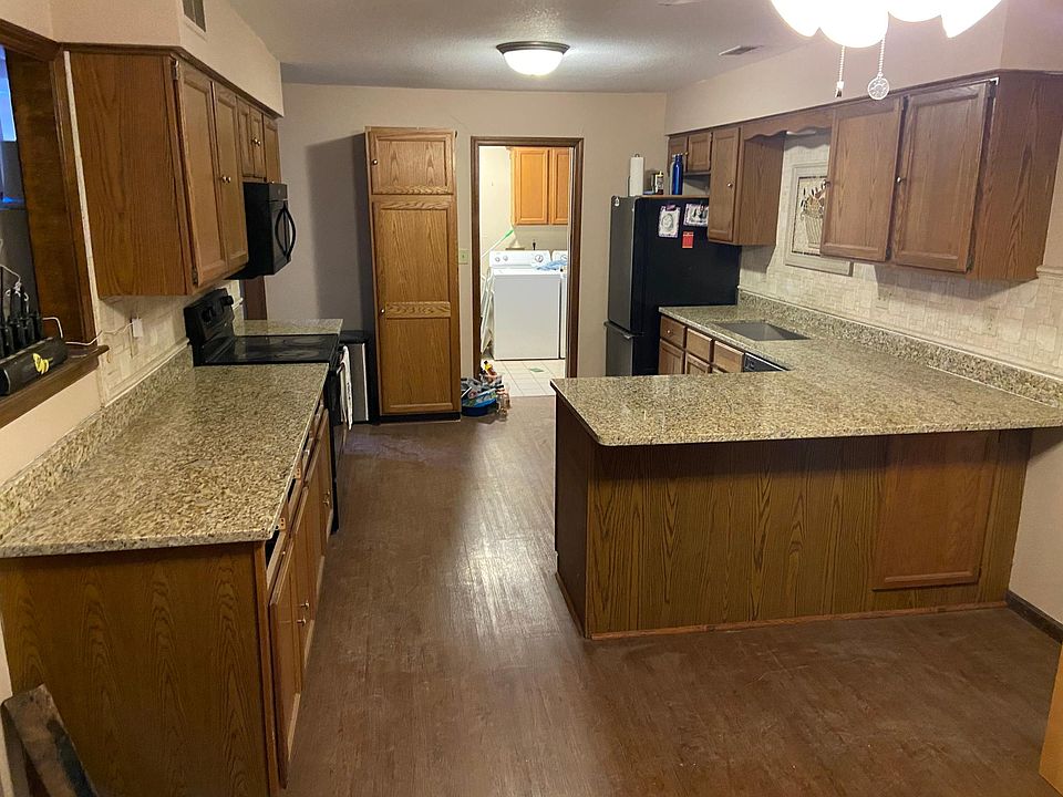 2nd image of 693 N 1483rd Rd
