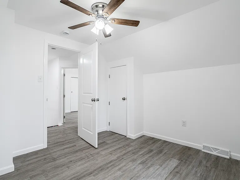129 S Coles Ave — Photo 23