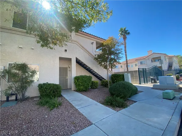 2100 Black Island St Unit 101, Las Vegas, NV 89128