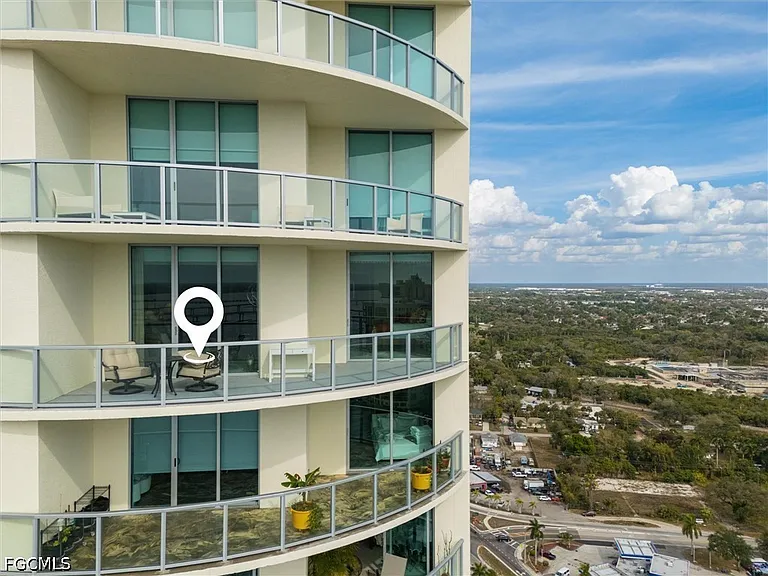 3000 Oasis Grand Blvd #LPH1 — Photo 24