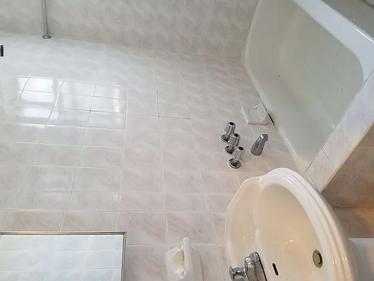 Rented by Supreme Plus Realty Group Inc | media 16