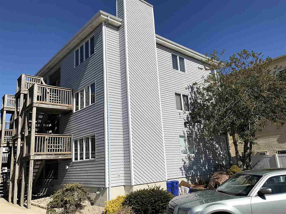 1st image of 115 40th St APT 4C