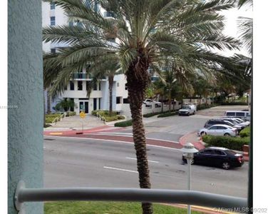 9172 Collins Ave APT 306, Surfside, FL, 33154