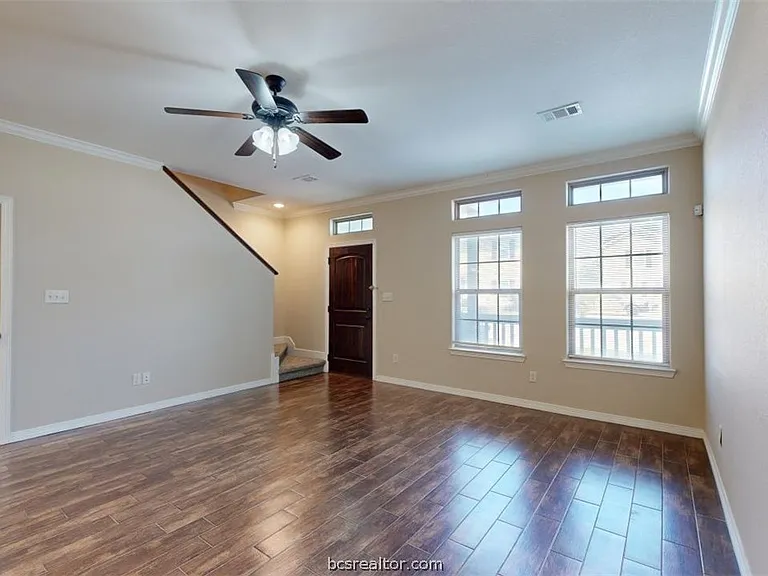 303 Ash St #B — Photo 5