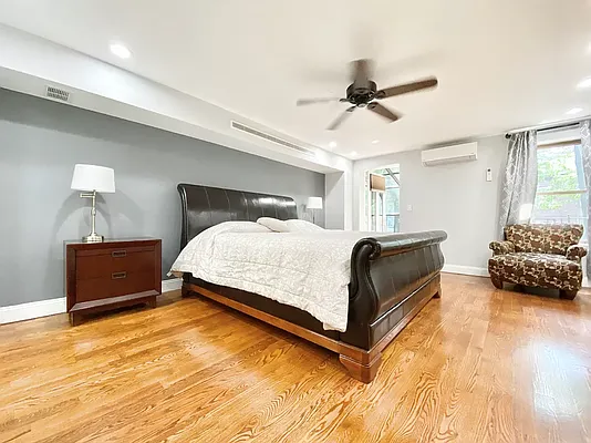 Rented by Voro NYC | media 23