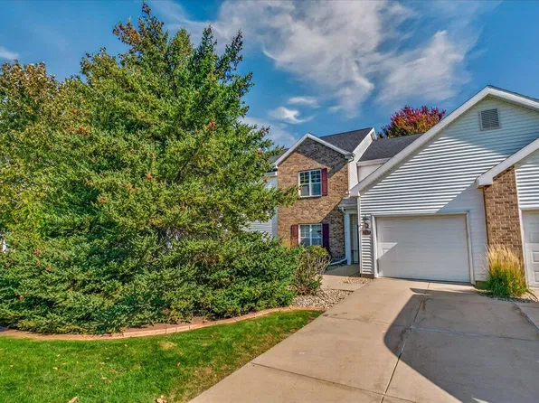 712 Dunn Ave, Oregon, WI 53575