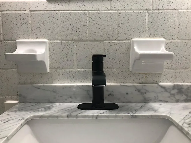Full Bath - Sink