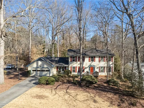 5350 Seaton Dr, Atlanta, GA 30338