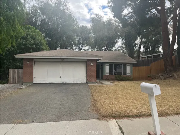2237 McNeil Cir, Corona, CA 92882