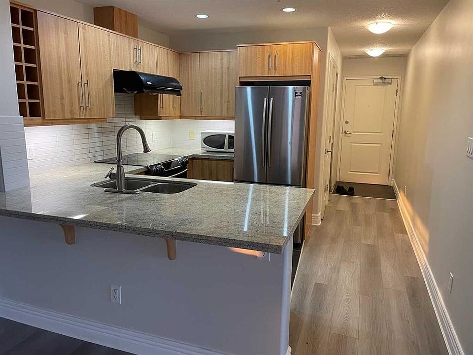 1st image of 55 S Spruce Pl SW #1406