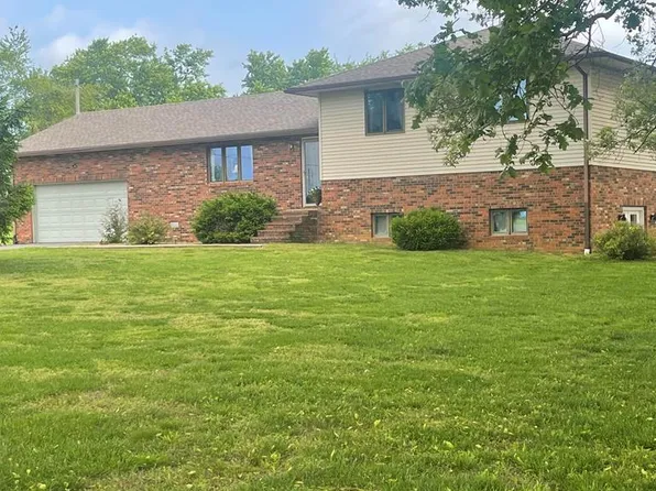 840 Shade Tree Rd, Nebo, KY 42441