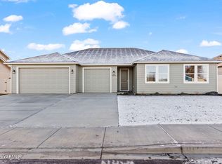 5090 Woolsey Rd, Yakima, WA 98903