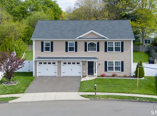 20 Twin Oaks Terrace, Milford, CT 06460