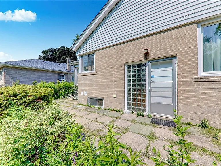 53 Dennett Dr #BASEMENT — Photo 1