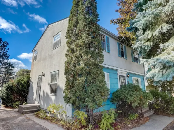 2086 Scenic Pl, Saint Paul, MN 55119