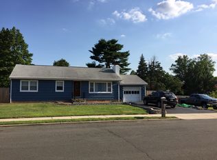 33 Zieglers Ln, Hamilton, NJ 08690