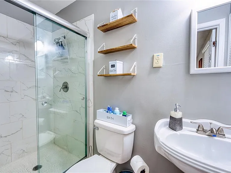 2418 Brookdale Dr NE — Photo 30