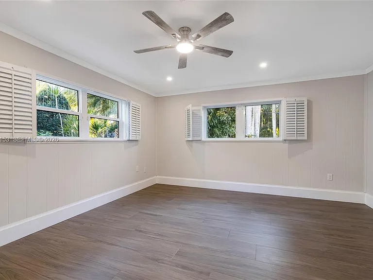 2309 Desota Dr — Photo 19