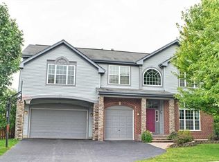 3234 Hillcrest Rd, Geneva, IL 60134