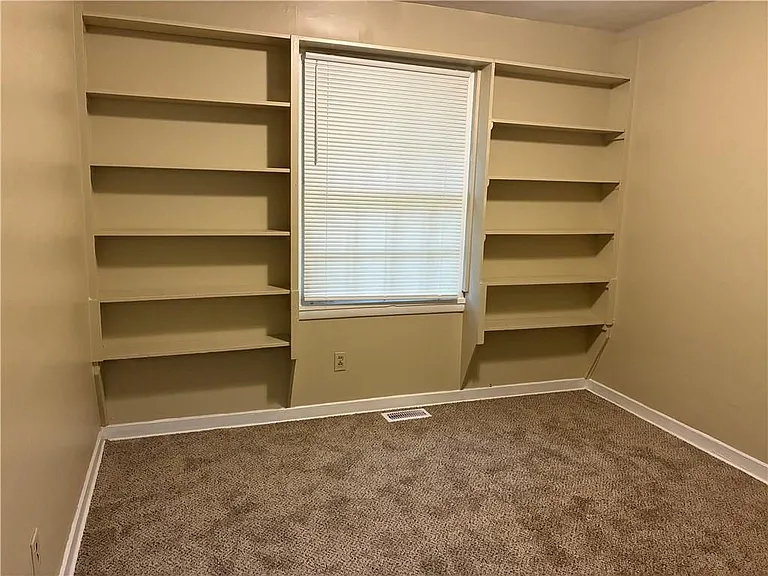 3188 Ward Dr SE — Photo 11