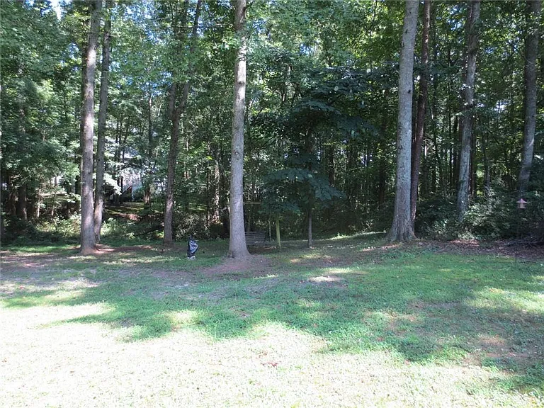 220 Lantern Ridge Ct — Photo 16