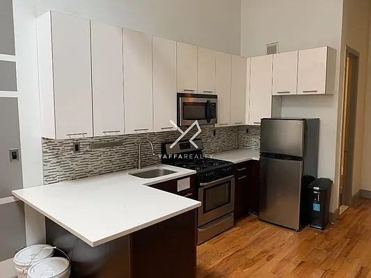 Rented by Yaffa Realty LLC | media 12