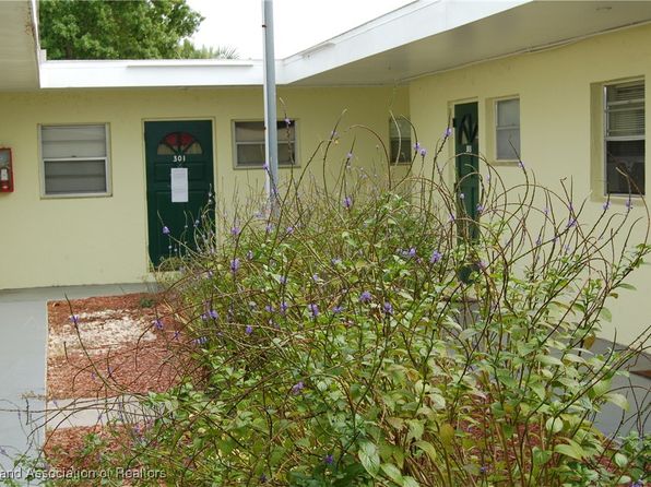 307 Golf Villas Ct NW