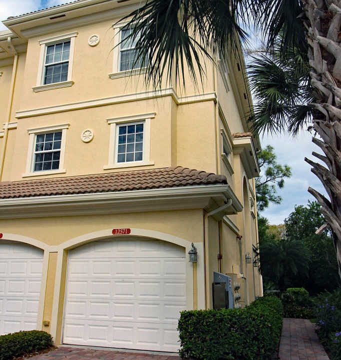 1st image of 12571 SE Old Cypress Dr #2-901