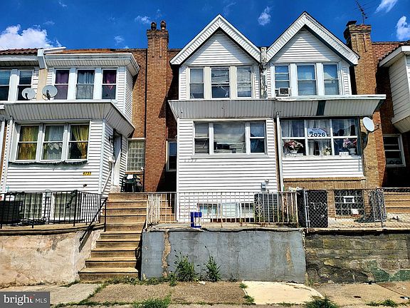 2nd image of 4739 Loring St