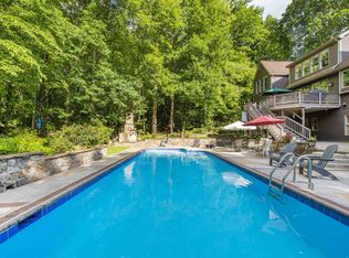 30 Sedgewood Rd, Chapel Hill, NC 27514