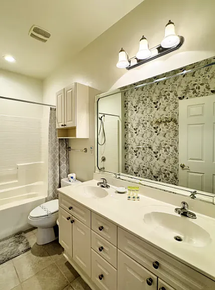4827 Magnolia Lake Dr #404 — Photo 32