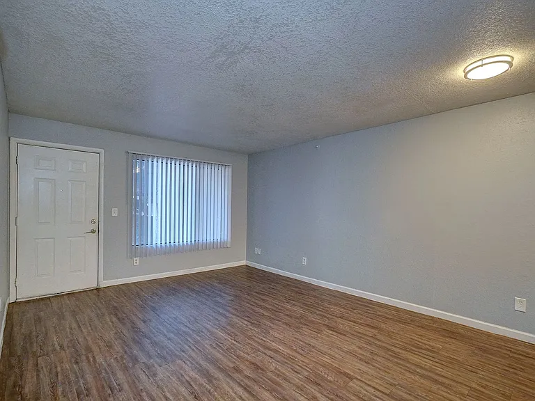 Monte Vista Commons — Photo 15