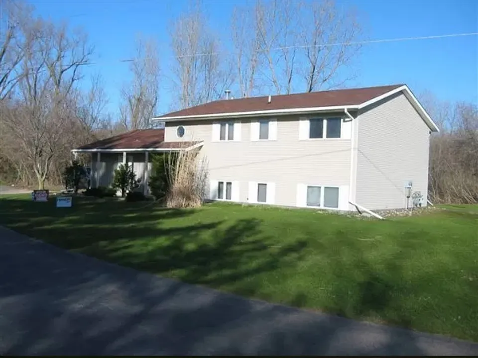 60 Chary Ln