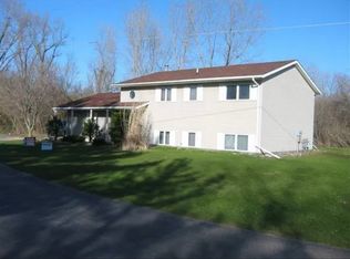 60 Chary Ln, Sparta, MI 49345