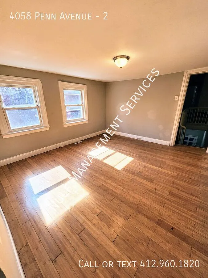 2 bed, 1 bath in Bloomfield + bonus room — Photo 2