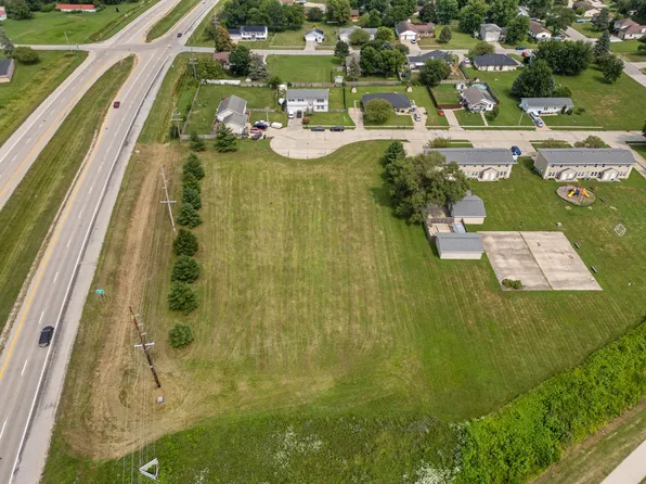 7th St, Perry, IA 50220