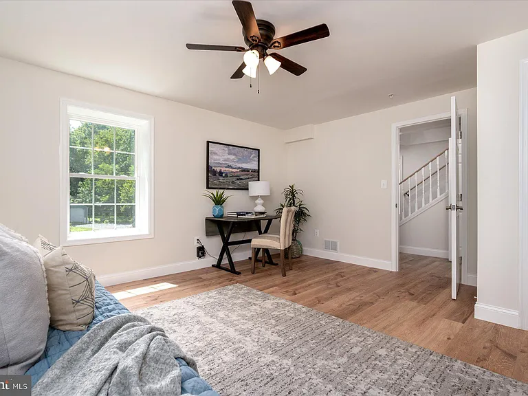 1400 Lower View Ct — Photo 25