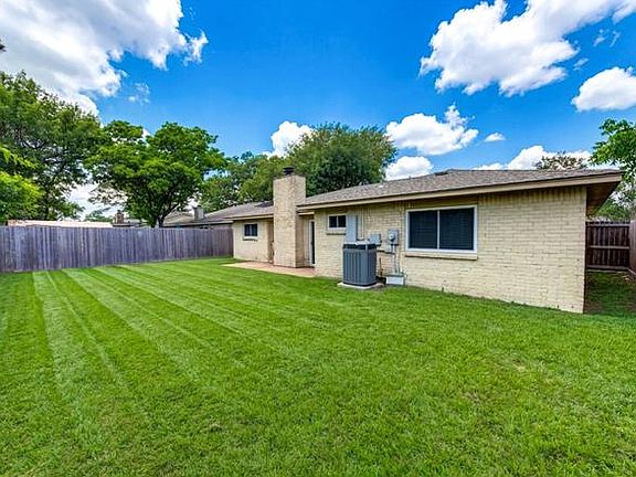 3rd image of 24023 Nomini Hall Ln