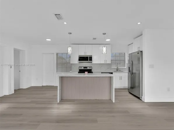 3431 NW 6th Ct, Fort Lauderdale, FL 33311