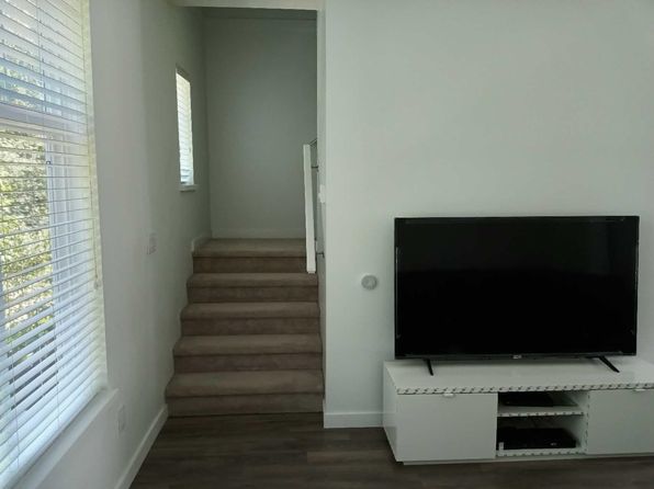 3 bedroom rental in Surrey — photo 10