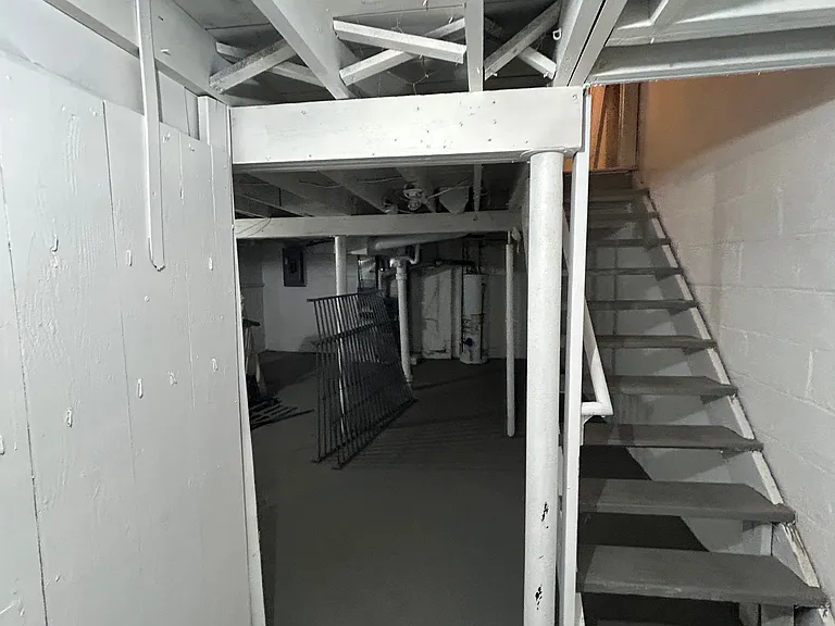 290 Liberty St #13 — Photo 12