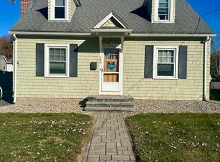 140 Maple Rd, Longmeadow, MA 01106