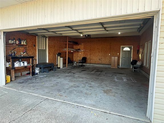 4th image of 312 Bohannon St