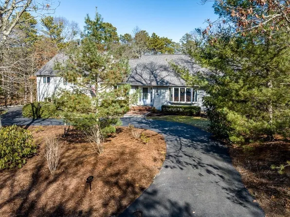 120 Cotuit Bay Dr, Barnstable, MA 02630
